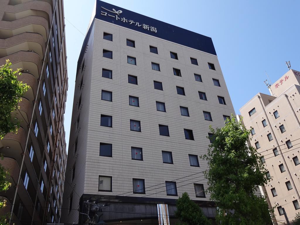 Court Hotel Niigata Exterior foto
